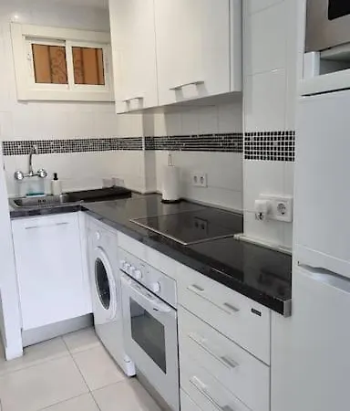 Minerva. Moderno Estudio. Vistas Al Mar Y Montana Apartamento Benalmádena